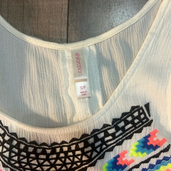 Colorful tank - Picture 2 of 2